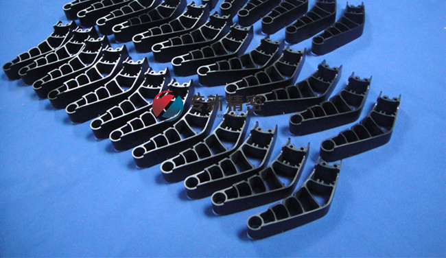 铝合金小(xiǎo)批量CNC手板模型加工